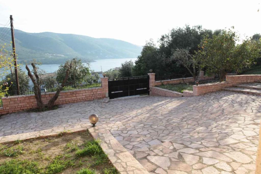 Almini Apartments Платарія Екстер'єр фото