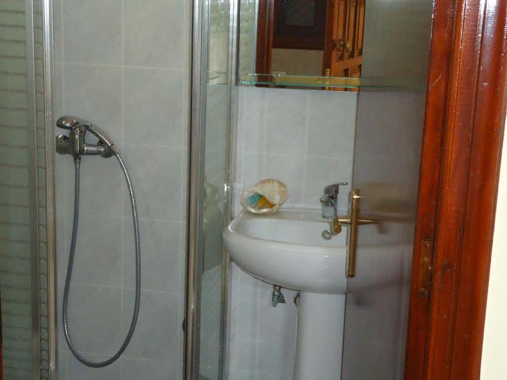 Almini Apartments Платарія Екстер'єр фото